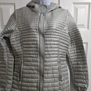 Patagonia silver Fiona quilted full length puffer coat. Size L